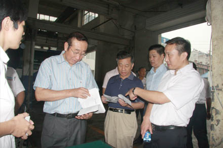 集团公司董事、监事赴下层单位举行事情调研-Z6尊龙凯时