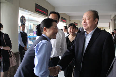 中国道协杨利民会长莅临集团视察指导事情-Z6尊龙凯时